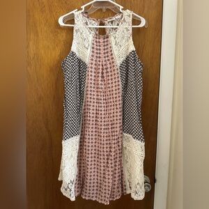 Sleeveless Pink & Black Lace Panel Summer Dress